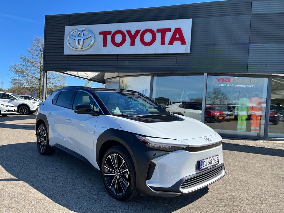 Toyota bZ4X Executive Premium 5d