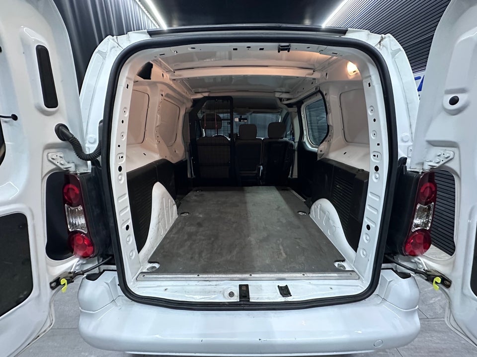 Peugeot Partner 1,6 BlueHDi 100 L1 Flex Van 5d
