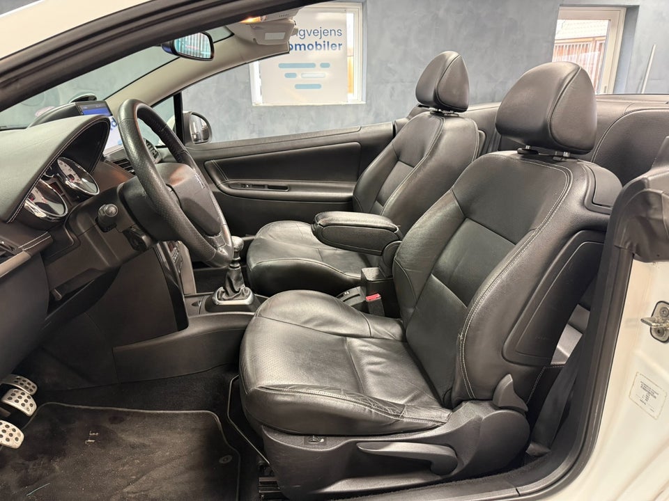 Peugeot 207 1,6 THP 156 Sport CC 2d