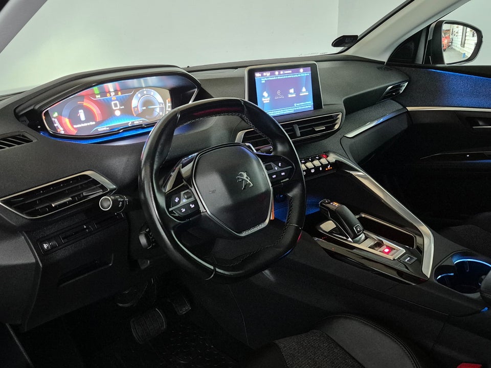 Peugeot 5008 1,2 PureTech 130 Allure EAT8 7prs 5d