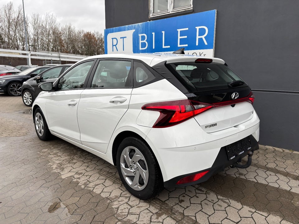 Hyundai i20 1,0 T-GDi Essential DCT 5d