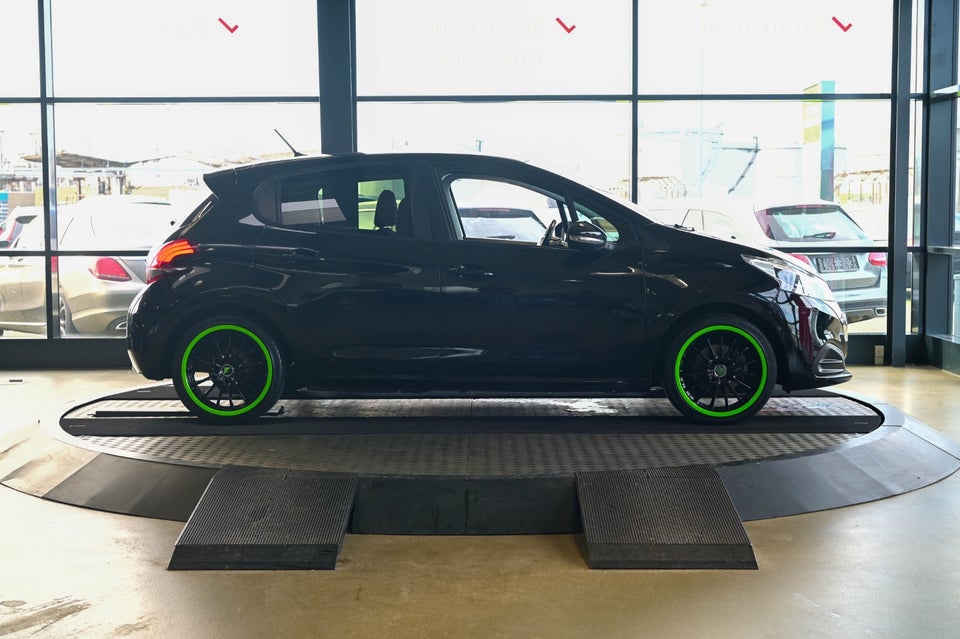 Peugeot 208 1,2 VTi 82 Active 5d