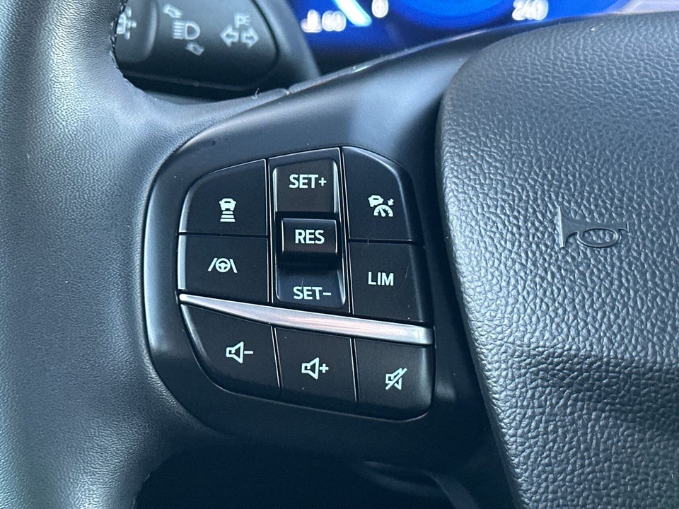 Ford Kuga 2,5 PHEV Titanium CVT 5d