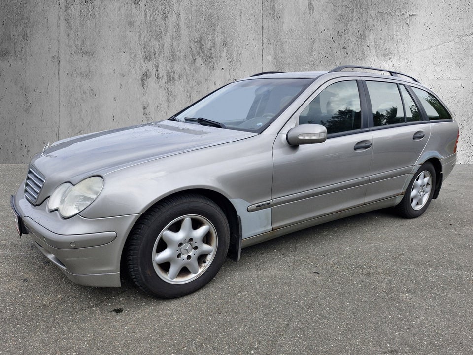 Mercedes C220 2,2 CDi Avantgarde stc. aut. 5d