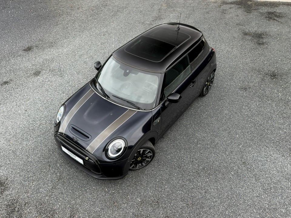 MINI Cooper SE Younique Trim 3d