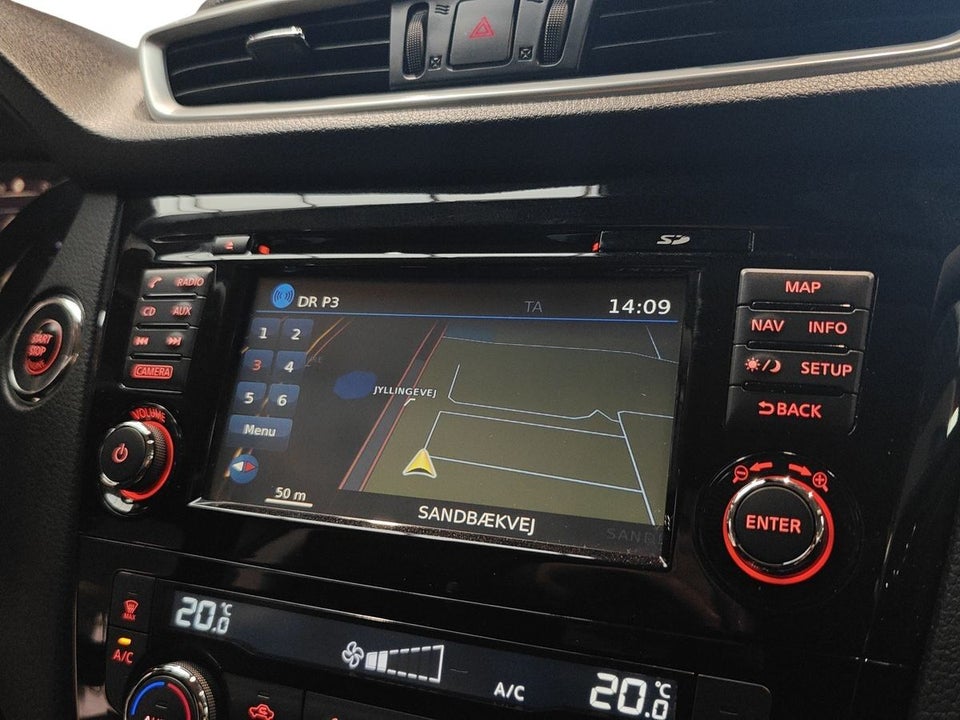 Nissan Qashqai 1,3 Dig-T 140 N-Connecta 5d