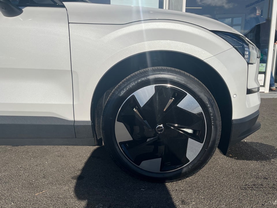 Volvo EX30 Twin Performance Ultra 5d