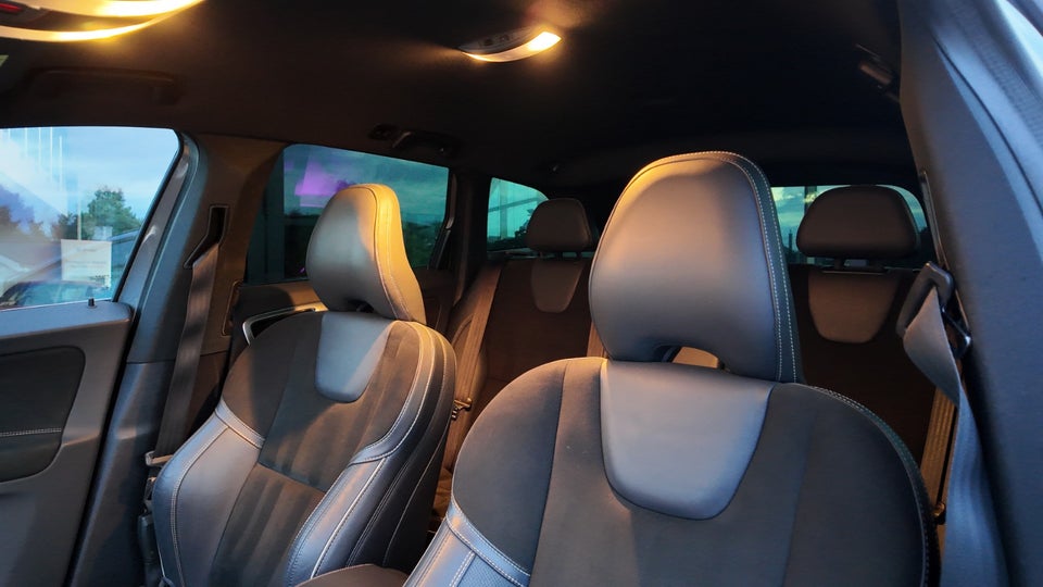 Volvo XC60 2,0 D4 190 R-Design aut. 5d