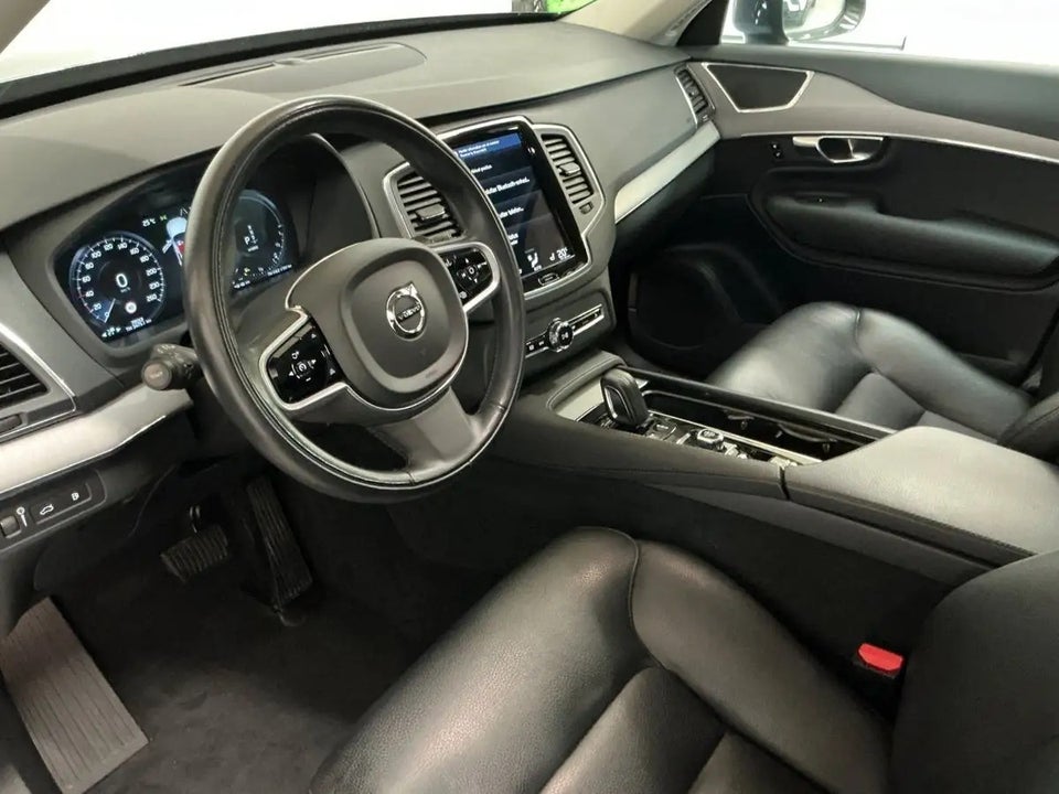Volvo XC90 2,0 T8 ReCharge R-Design aut. AWD 7prs 5d