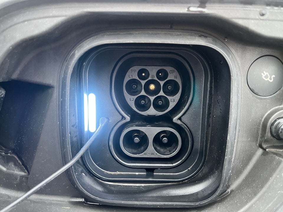 Volvo XC40 ReCharge Extended Range Core 5d