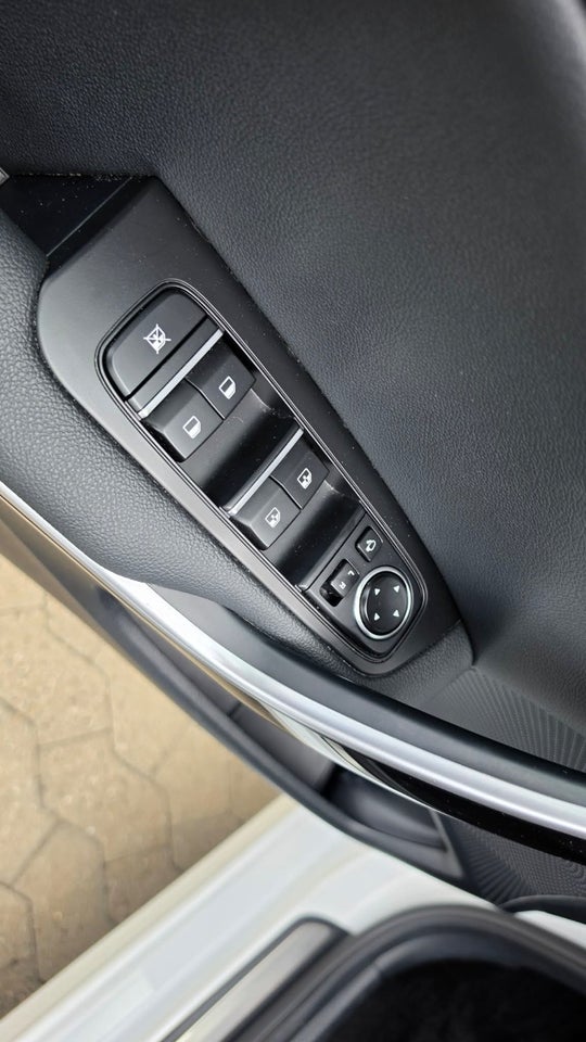Kia Ceed 1,6 PHEV Prestige SW DCT 5d