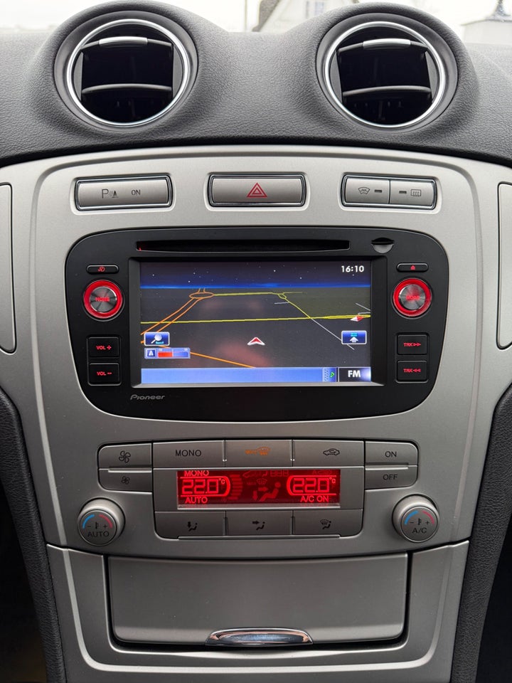 Ford Mondeo 2,0 Titanium stc. 5d