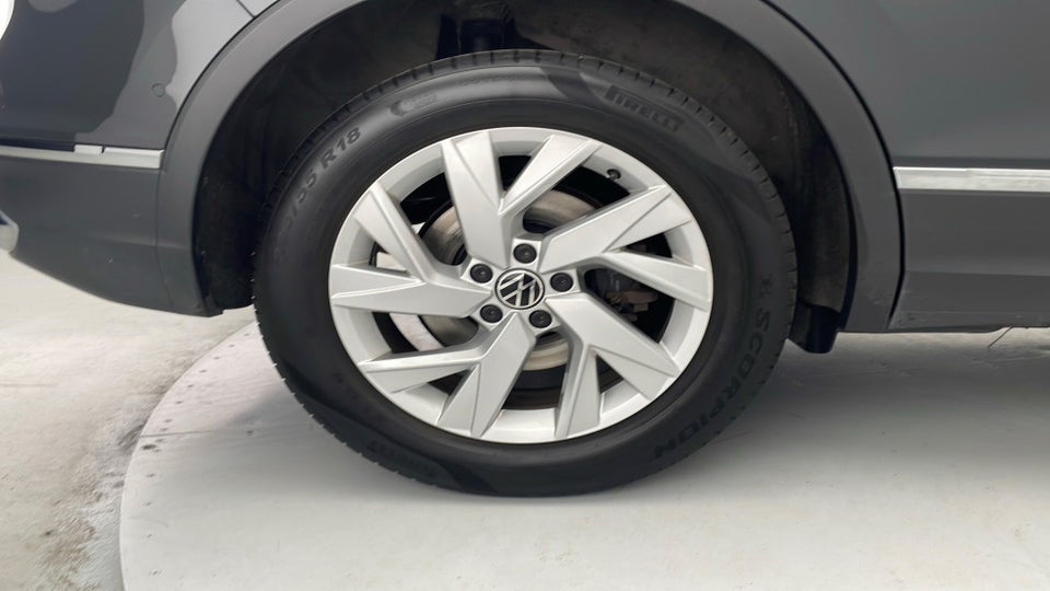 VW Tiguan 1,4 eHybrid Elegance DSG 5d