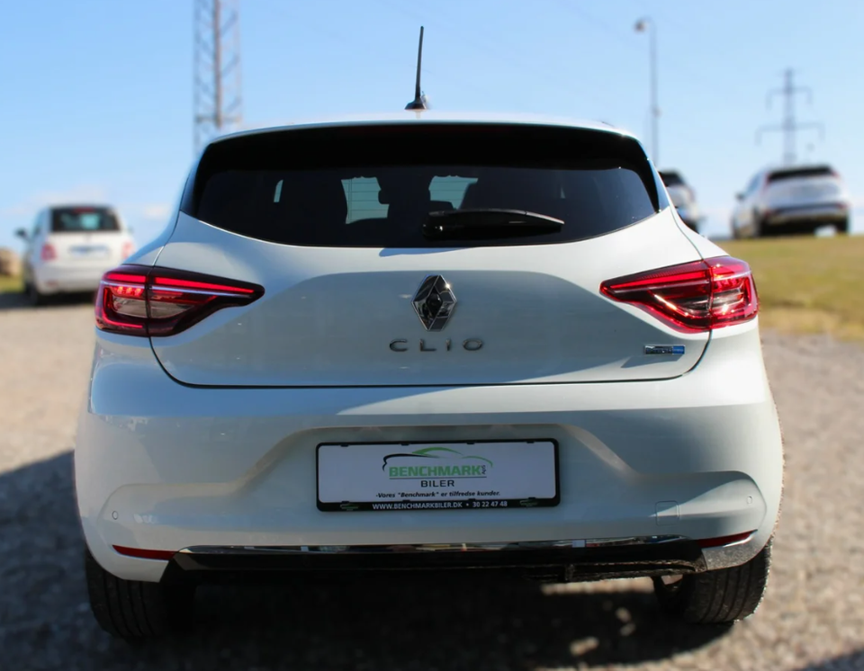 Renault Clio V 1,6 E-Tech Intens 5d