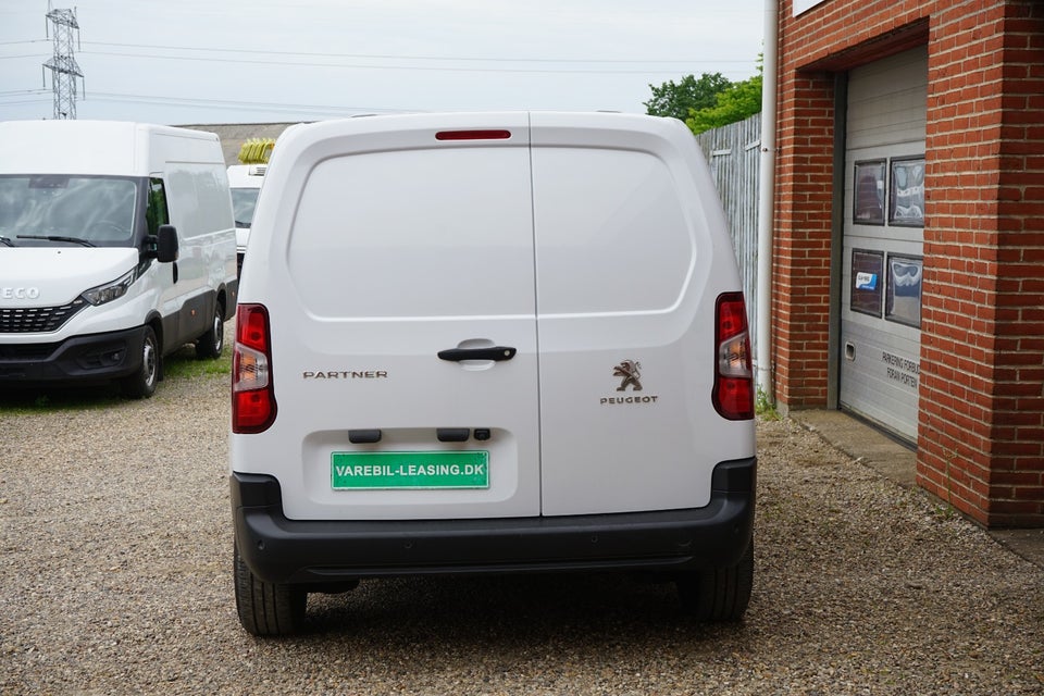 Peugeot Partner 1,5 BlueHDi 100 L1V1 Plus Van