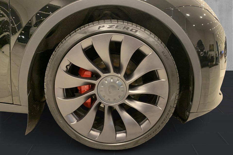 Tesla Model Y Performance AWD 5d