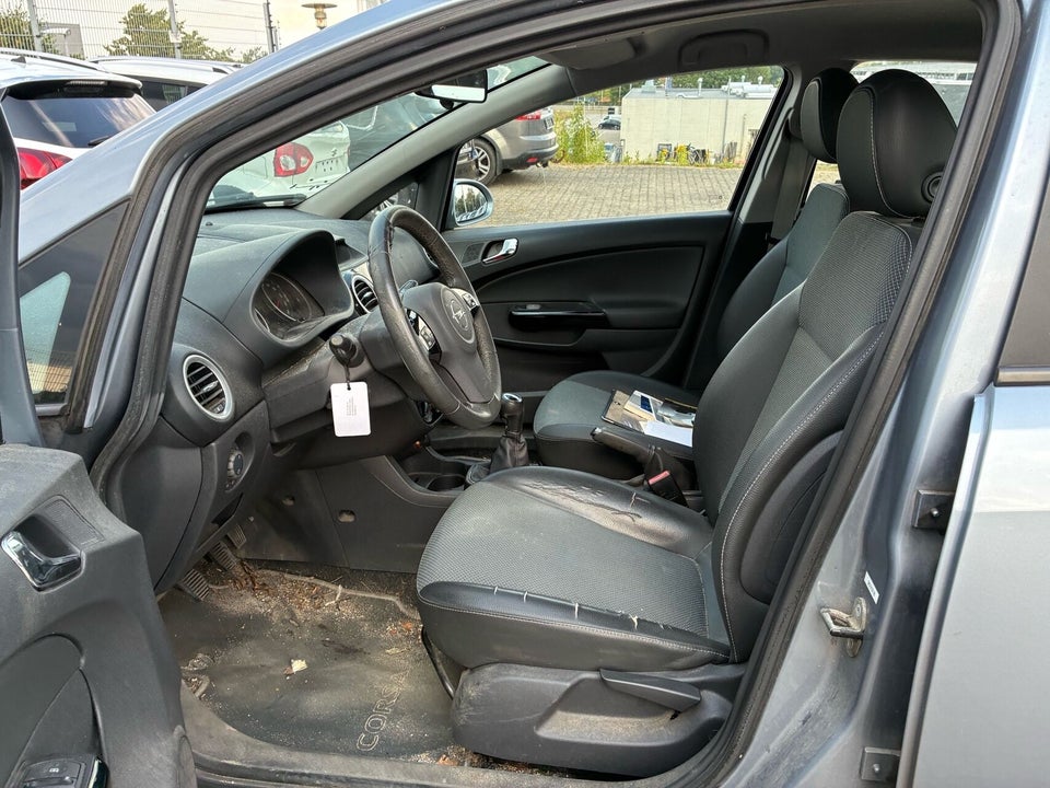 Opel Corsa 1,2 16V Enjoy 5d
