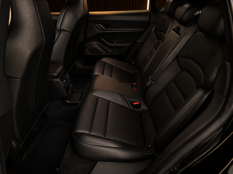 Porsche Taycan 4S Performance+ 4d