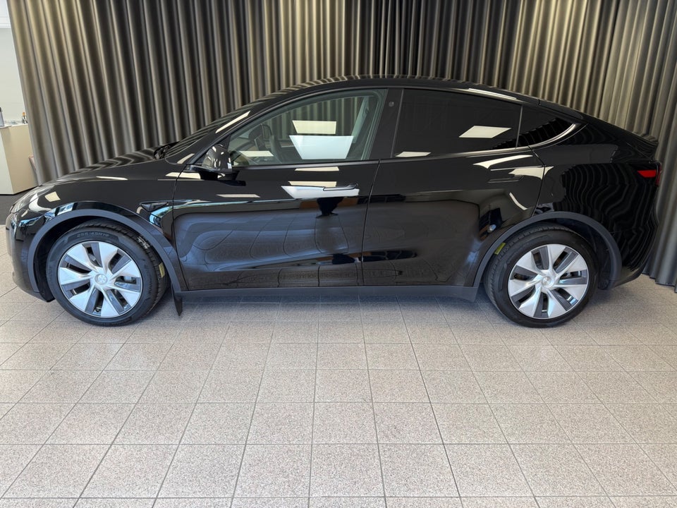 Tesla Model Y Long Range AWD 5d