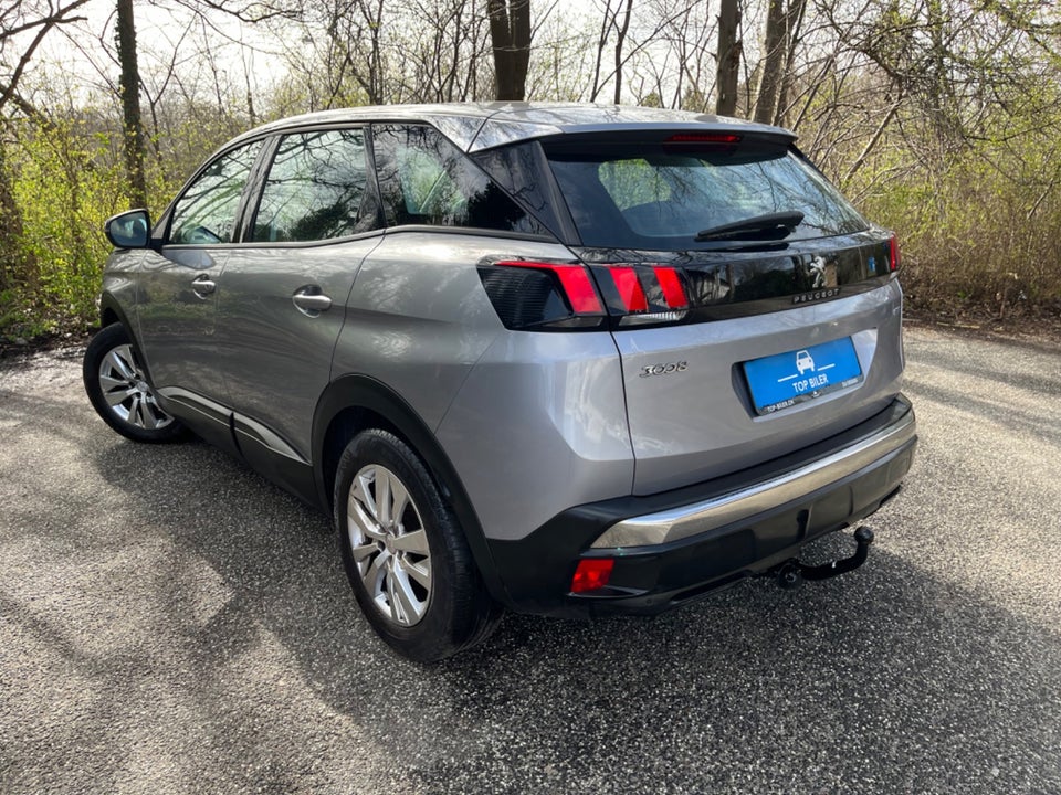 Peugeot 3008 1,2 e-THP 130 Allure 5d