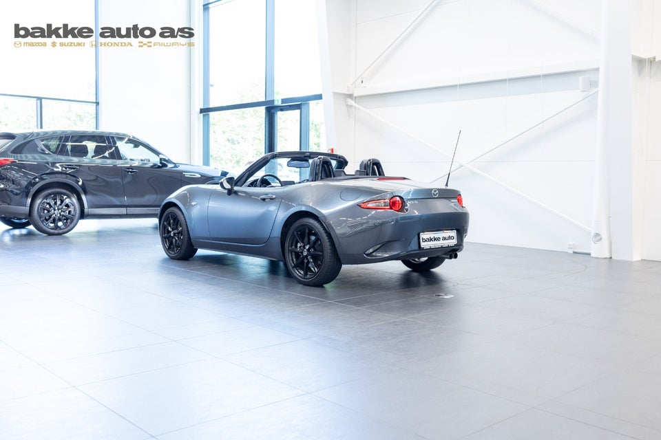 Mazda MX-5 2,0 SkyActiv-G 184 Roadster 2d