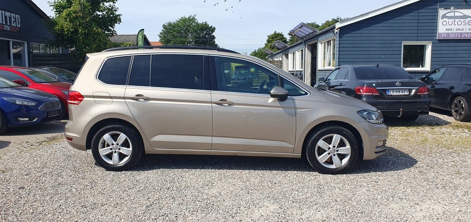 VW Touran 1,6 TDi 115 Comfortline DSG 7prs 5d