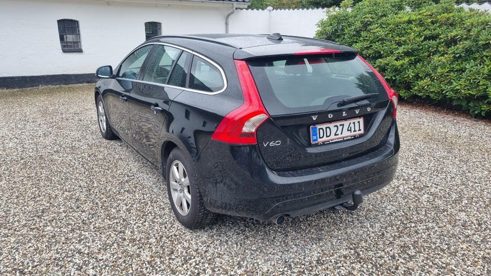 Volvo V60 2,0 D3 136 Momentum 5d