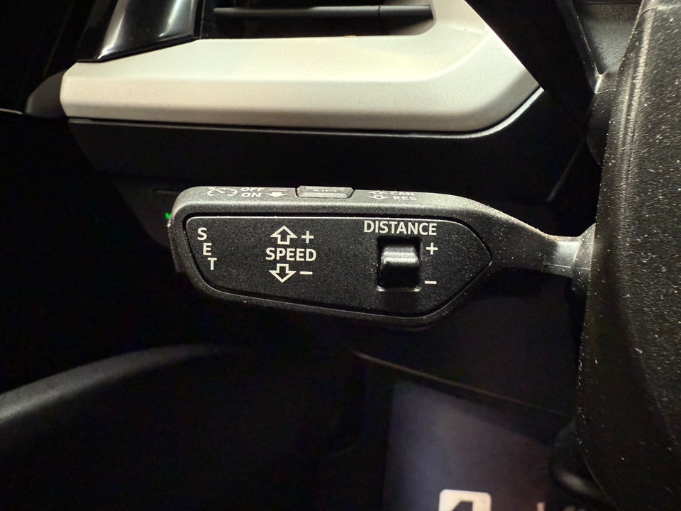 Audi Q4 e-tron 40  5d