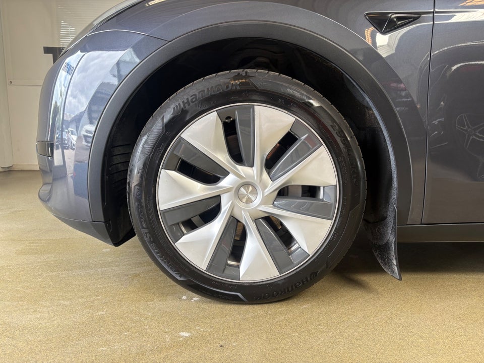 Tesla Model Y RWD 5d