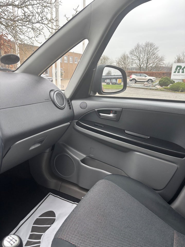 Suzuki SX4 1,6 GL 5d