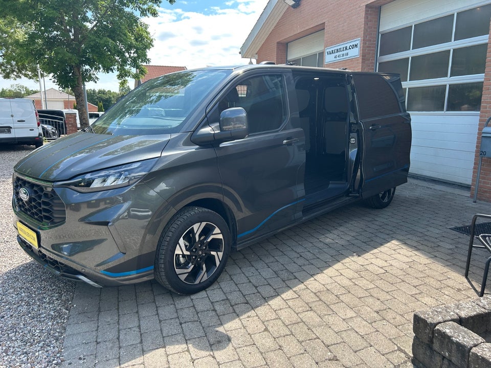Ford Transit Custom 320 L2 2,0 EcoBlue Sport aut.