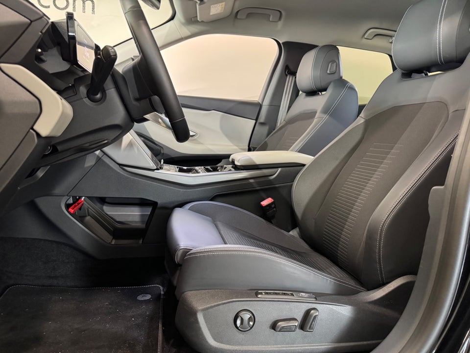 Ford Explorer 82 Select Extended Range 5d