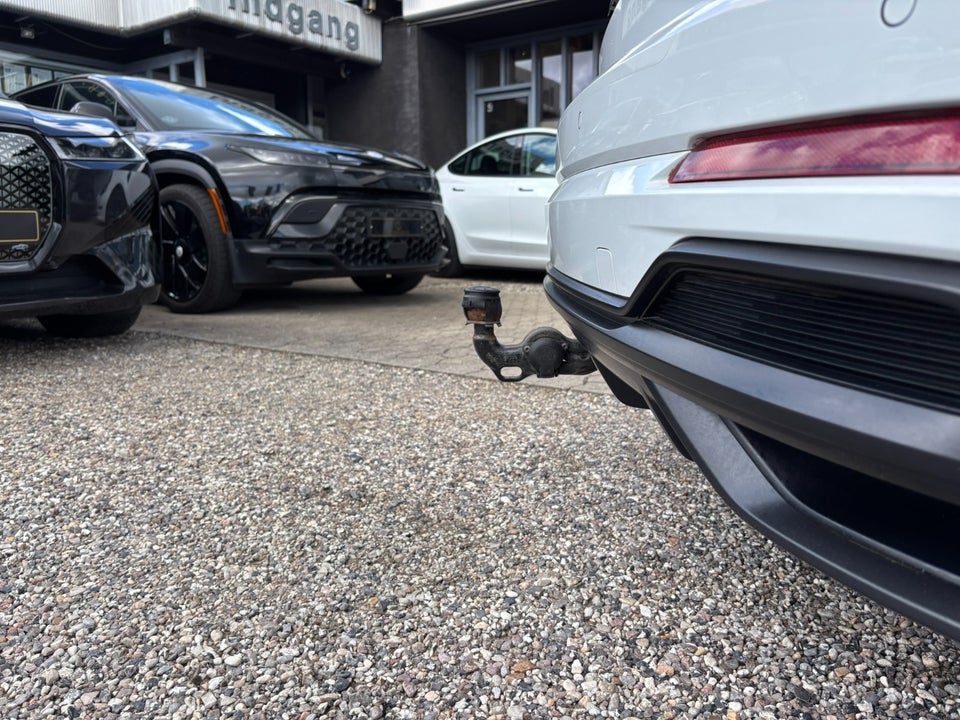 Audi Q3 45 TFSi e S-line plus S-tr. 5d