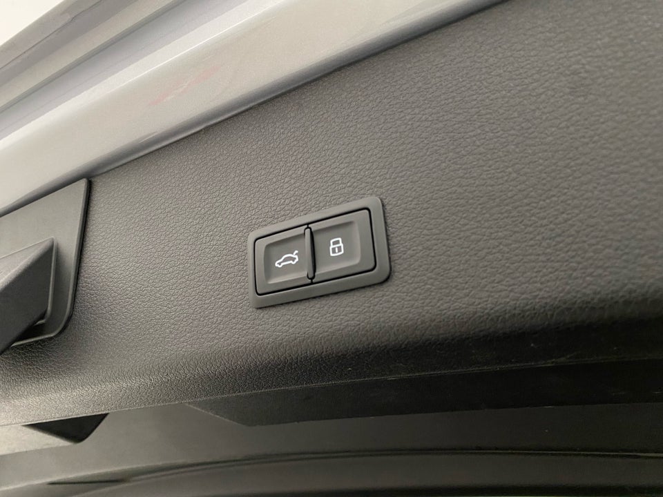 Audi e-tron 50 quattro 5d