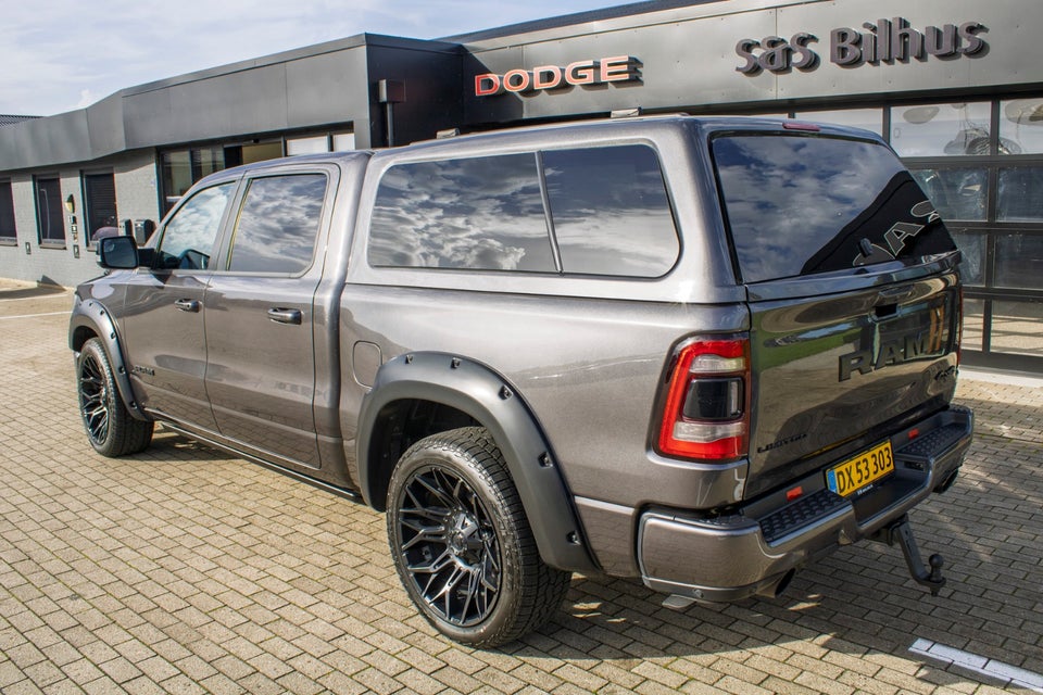 Dodge RAM 1500 5,7 V8 Hemi Limited Night aut. 4d