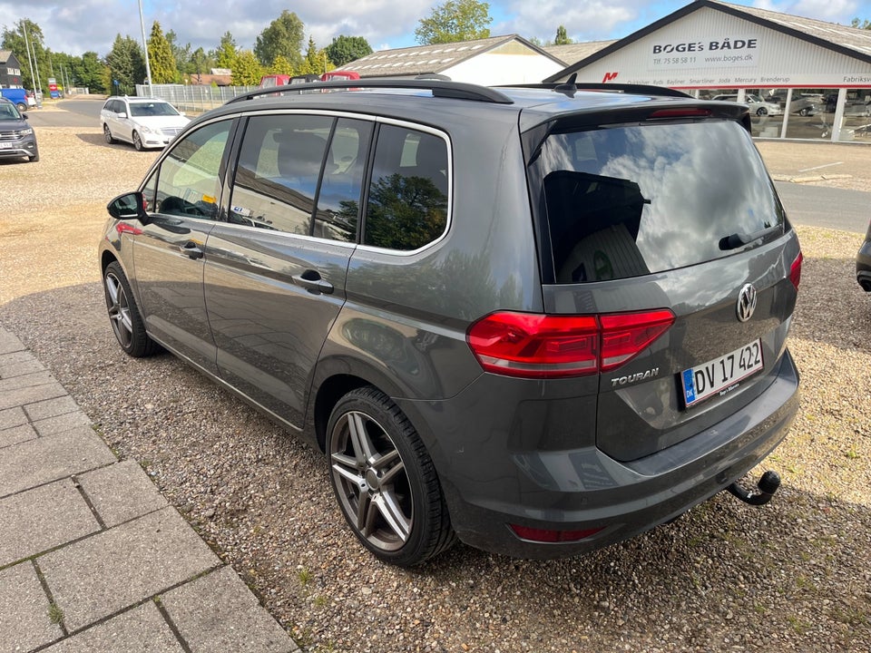 VW Touran 1,6 TDi 115 Comfortline DSG 7prs 5d