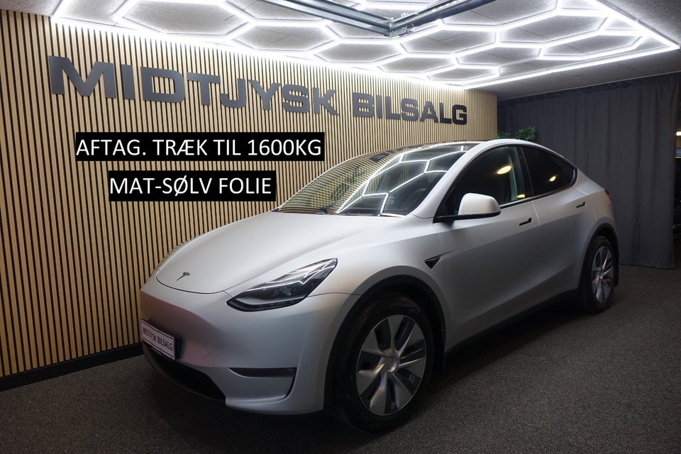 Tesla Model Y Long Range AWD 5d