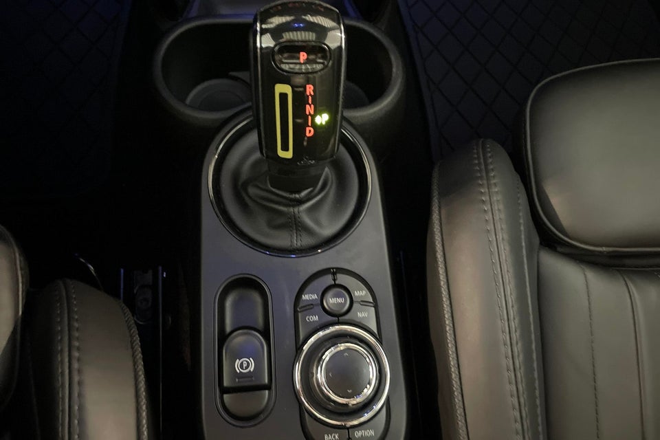 MINI Cooper SE Younique Trim 3d