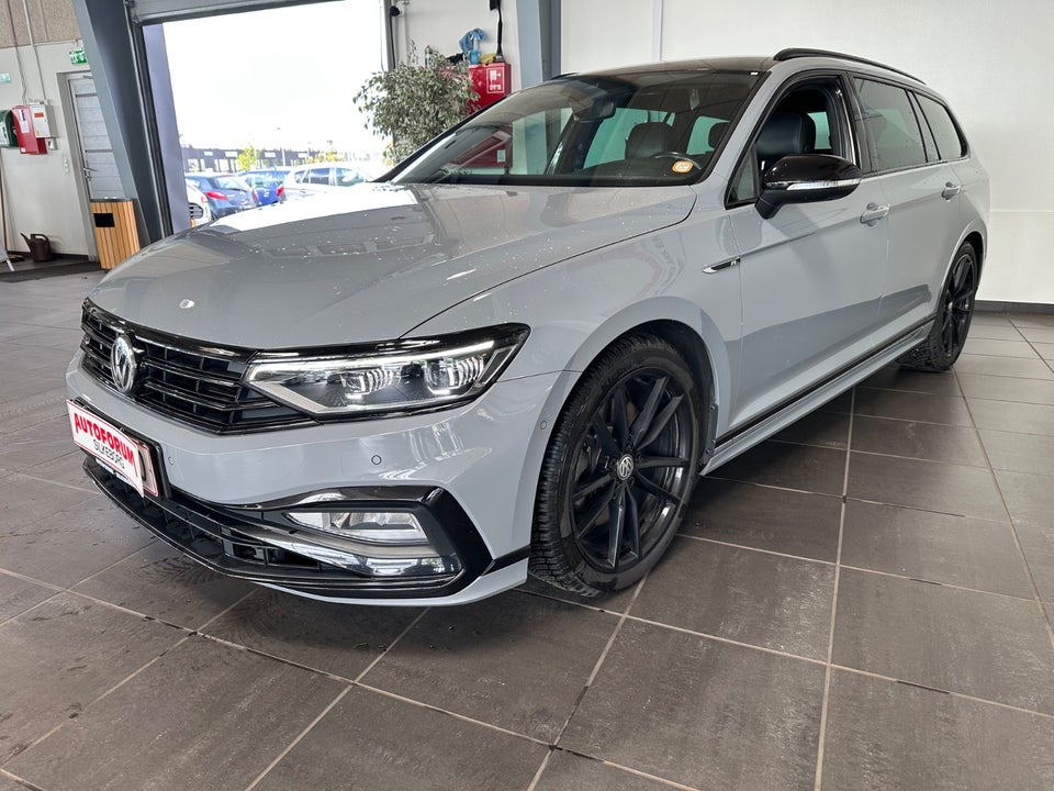 VW Passat 2,0 TSi 272 R-line Variant DSG 4Motion 5d