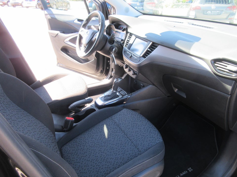 Opel Crossland X 1,2 T 110 Excite aut. 5d