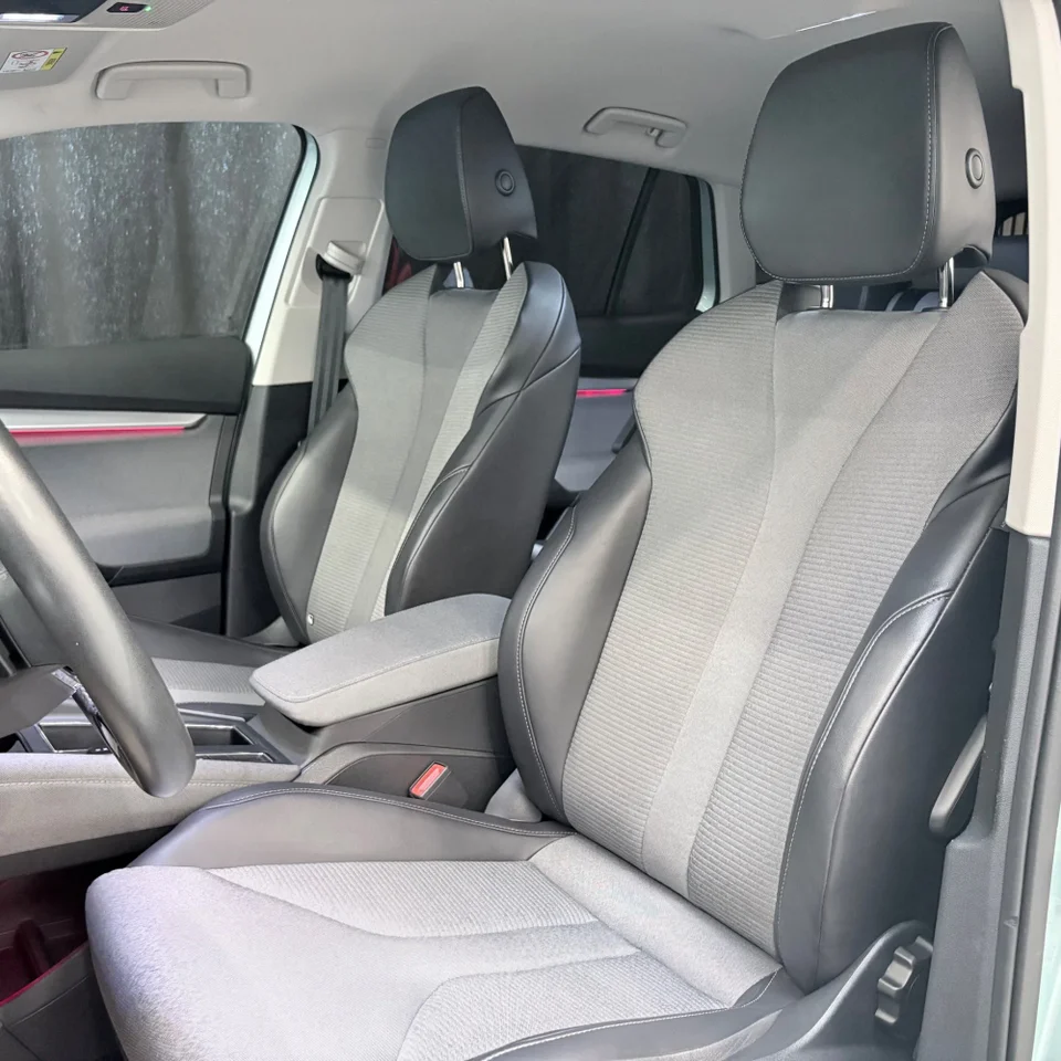 Skoda Enyaq 80 iV Loft 5d