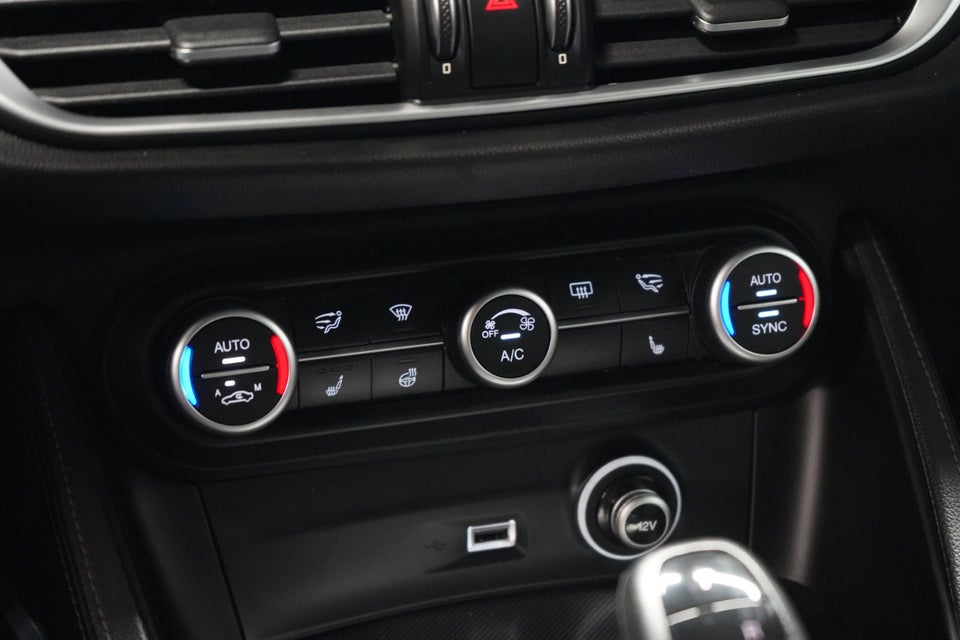 Alfa Romeo Stelvio 2,2 JTD 210 Super aut. Q4 5d