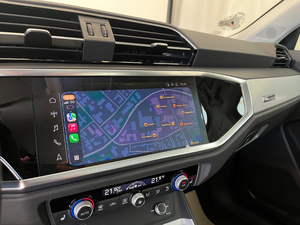 Audi Q3 45 TFSi e Attitude plus S-tr. 5d