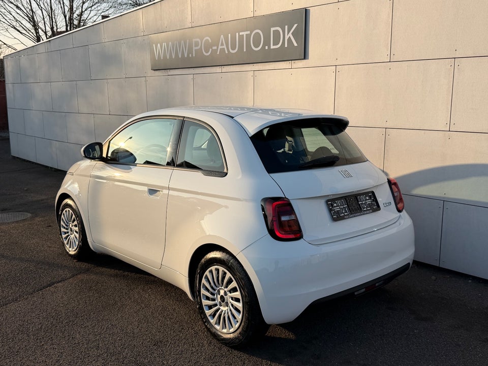 Fiat 500e 42 Icon 3d