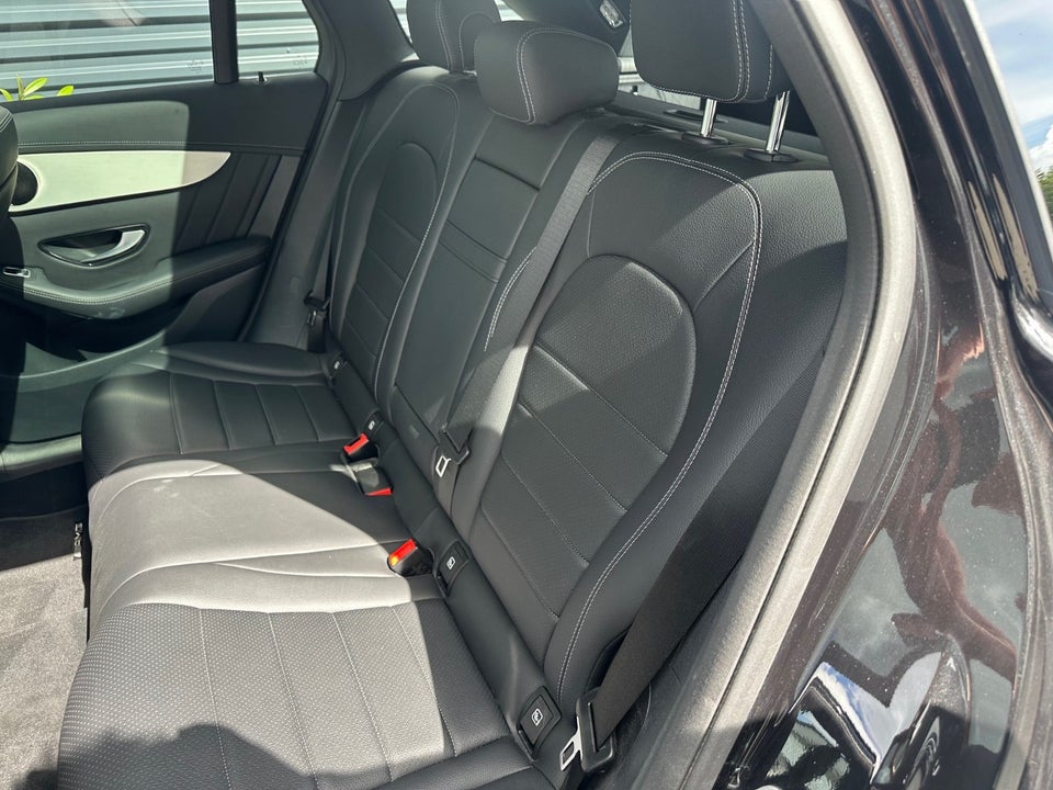 Mercedes GLC300 2,0 AMG Line aut. 4Matic 5d