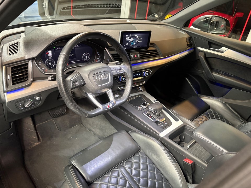 Audi Q5 50 TFSi e Sport quattro S-tr. 5d