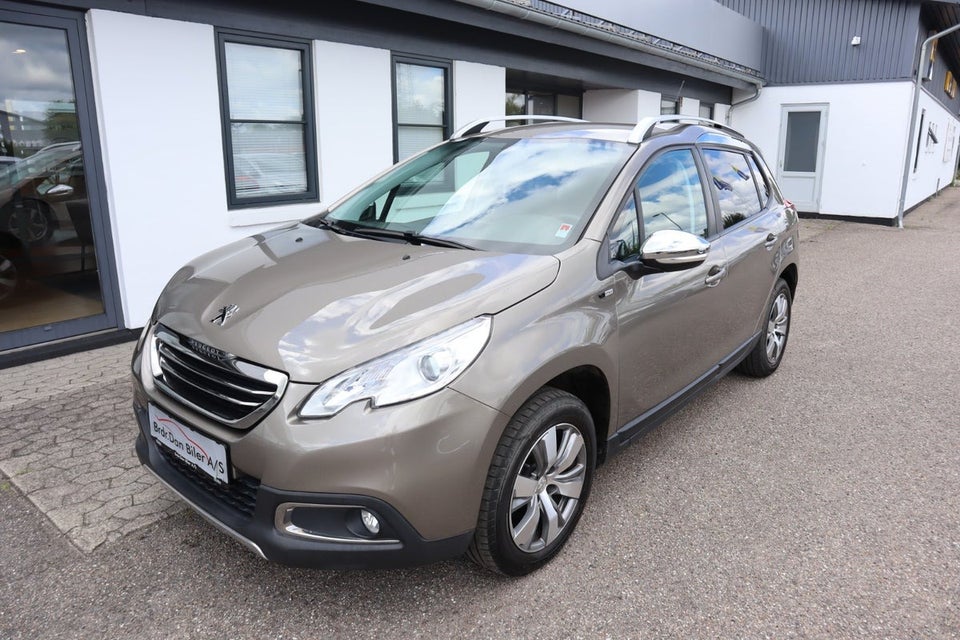 Peugeot 2008 1,2 VTi 82 Style 5d