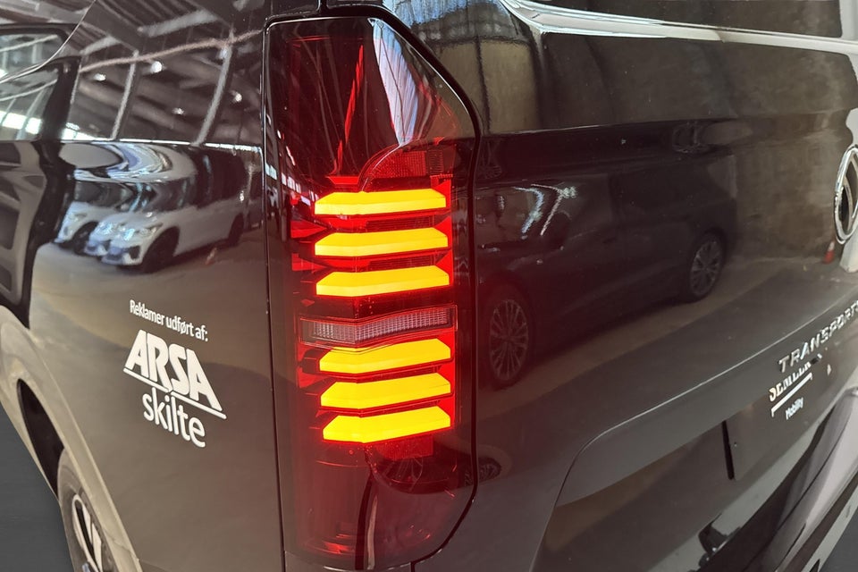 VW Transporter 2,0 TDi 170 Comfort Kassevogn aut. LWB