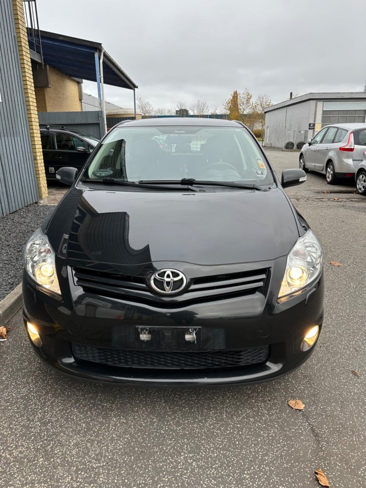 Toyota Auris 1,6 T2 5d