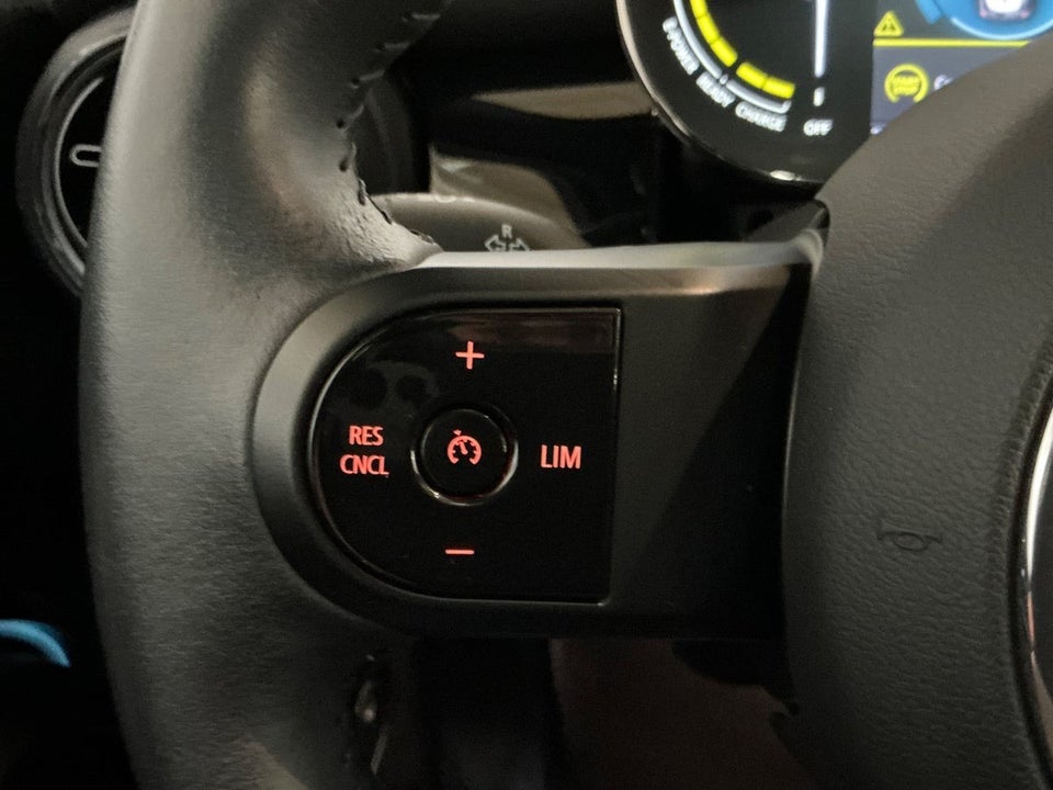 MINI Cooper SE Maximise 3d